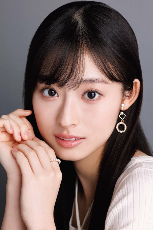 Read more about the article Ayaka Imoto 井本彩花, Weekly ASCII 2023.07.04 NO.1446 (週刊アスキー 2023年7月4日号)